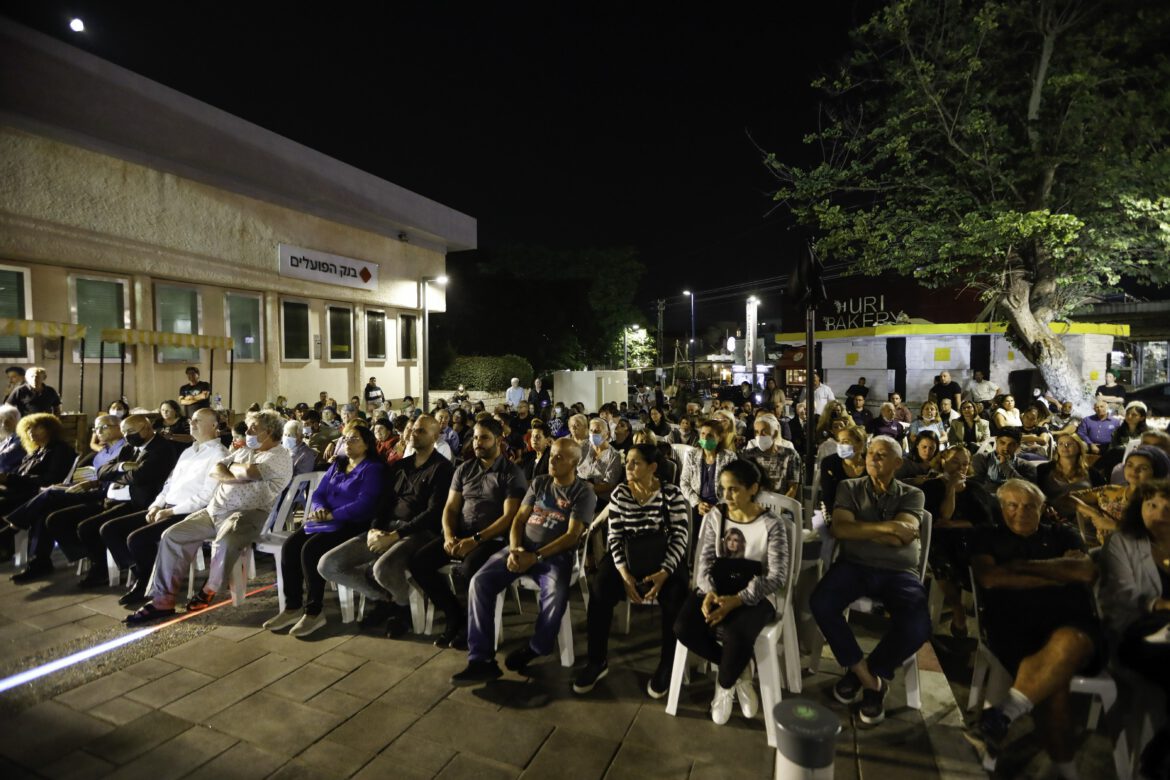סיפורה של חנות : צילום: יהודה פרץ