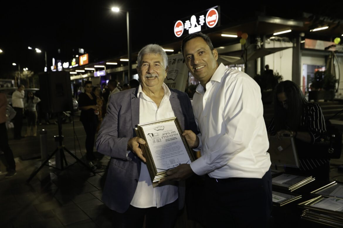 סיפורה של חנות : צילום: יהודה פרץ