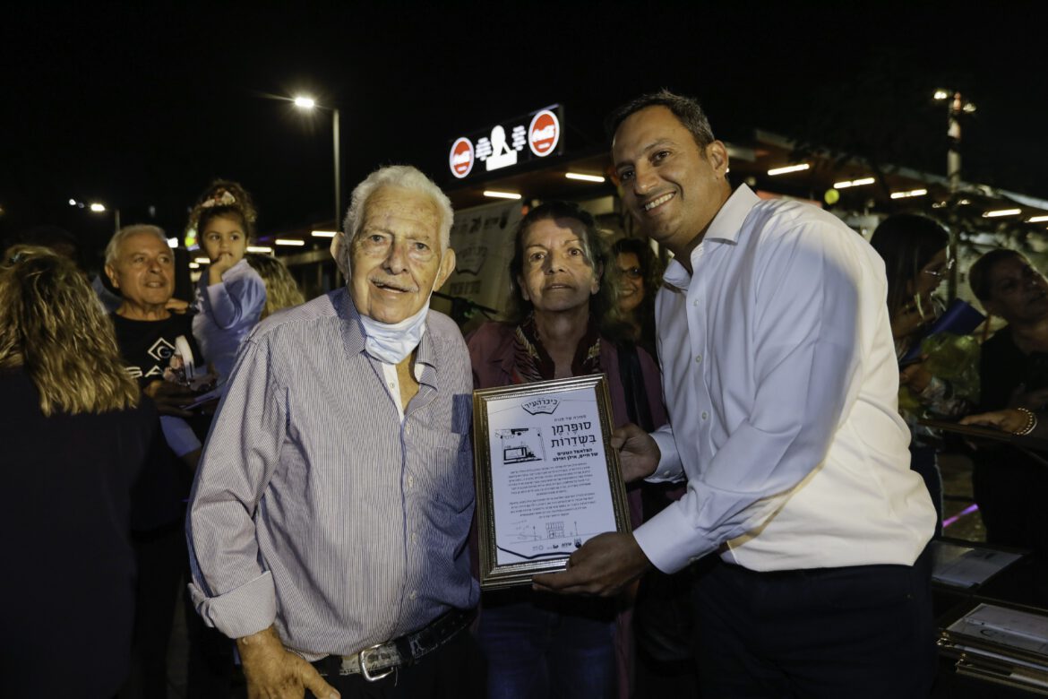 סיפורה של חנות : צילום: יהודה פרץ