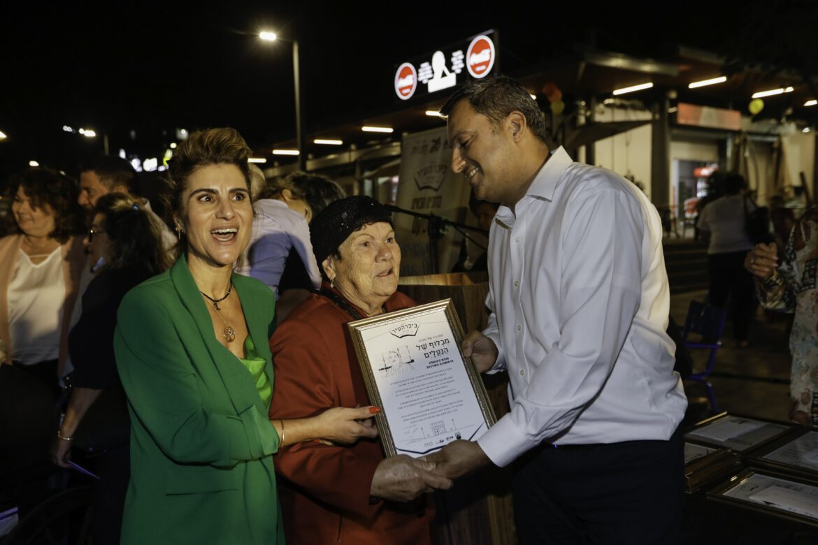 סיפורה של חנות : צילום: יהודה פרץ