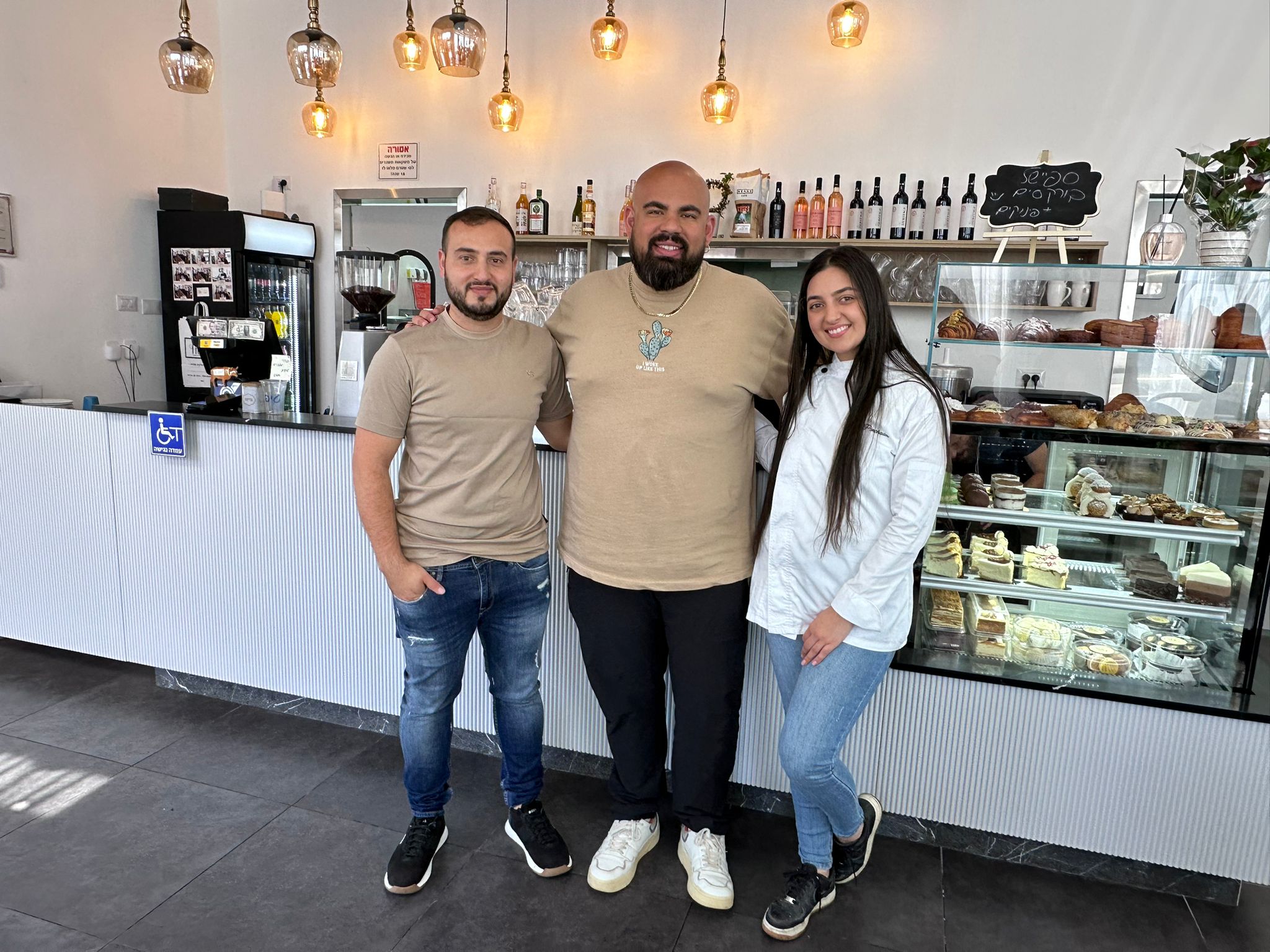 עם בלוגר האוכל גל זהבי שטעם, התלהב ופרגן בכתבה לטלוויזיה
