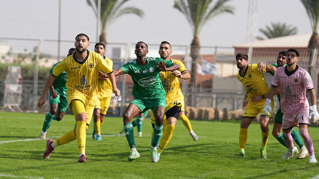 מחצית ראשונה עם שלוש הצלות אדירות של שוער נתיבות צילום: אורי גבאי