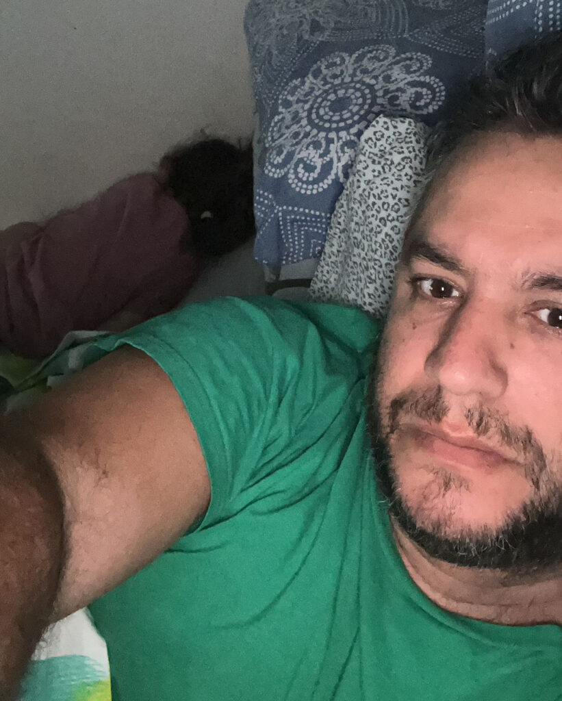 ניר סדון בבוקר השבעה באוקטובר בממ"ד