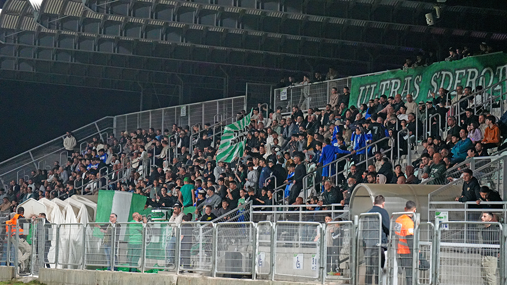 אווירה של ליגת העל בשדרות. צילום: אורי גבאי